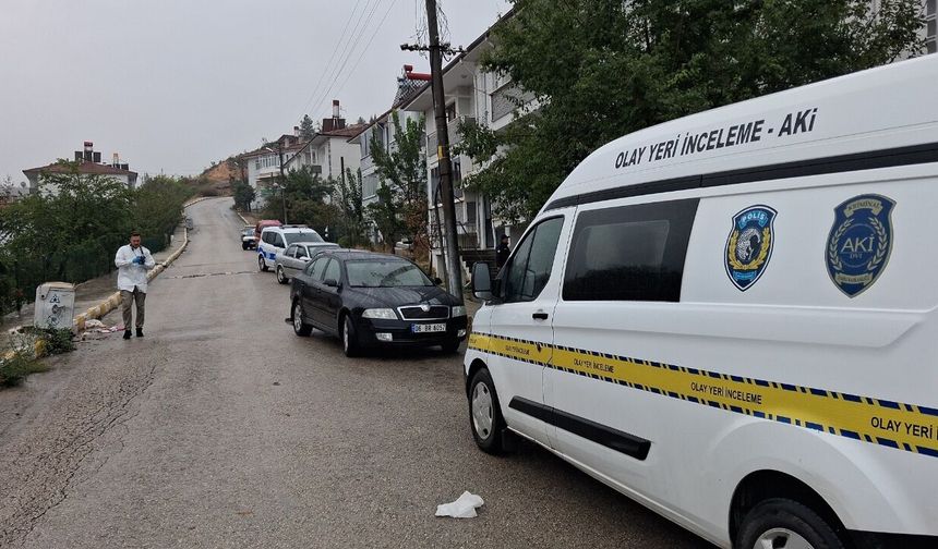 Komşu ilde acı olay! Otomobilinden indi, hayatını kaybetti