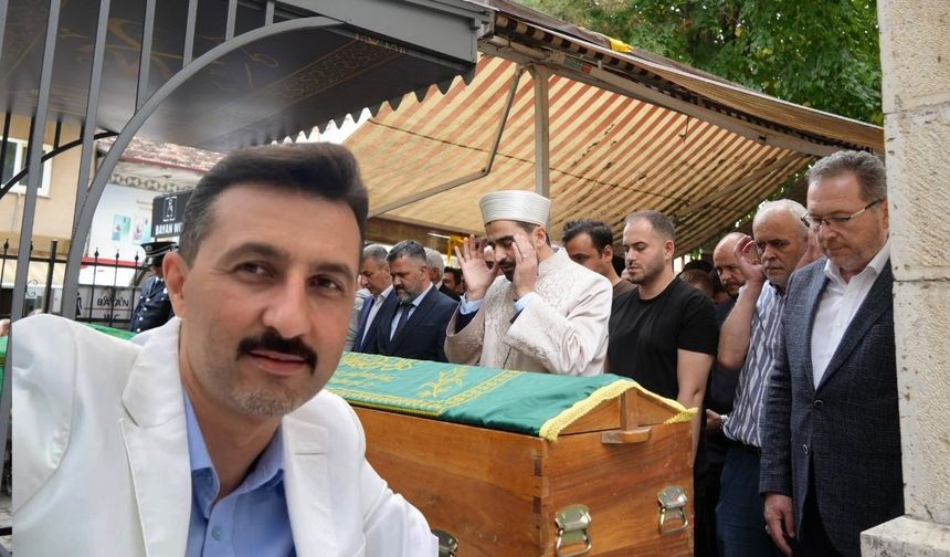 Silahlı saldırıda öldürülen kuyumcu Kastamonu’da toprağa verildi