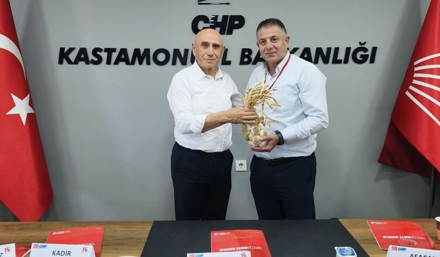 Taşköprü sarımsağında üreticinin feryadı Genel Başkan Yardımcısı Kaya’ya ulaştı