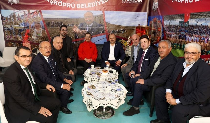 Ankara’da Taşköprü rüzgarı: Başkan Arslan vatandaşlarla bir araya geldi
