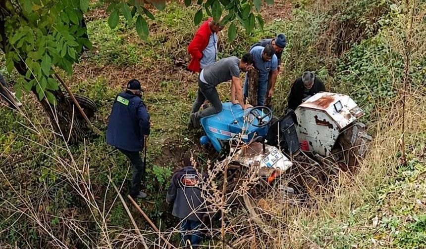 Son dakika: Taşköprü'de traktör yuvarlandı!