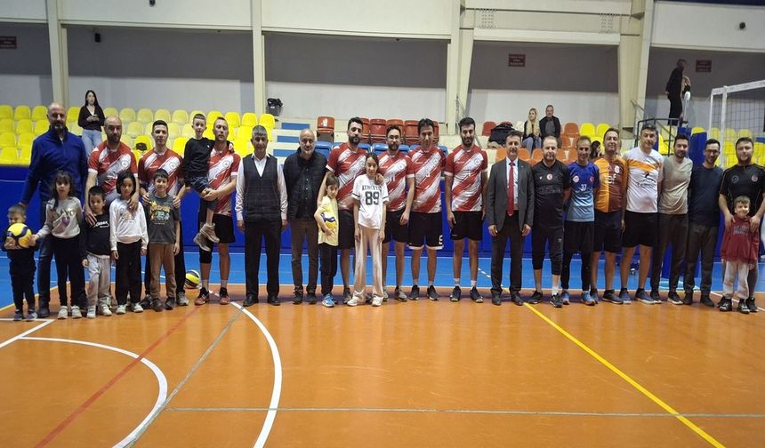Taşköprü’de Kamu Kurumları Voleybol Turnuvası sona erdi: Şampiyon belli oldu