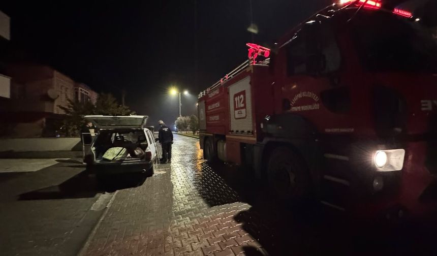 Taşköprü’de park halindeki araçta yangın paniği!
