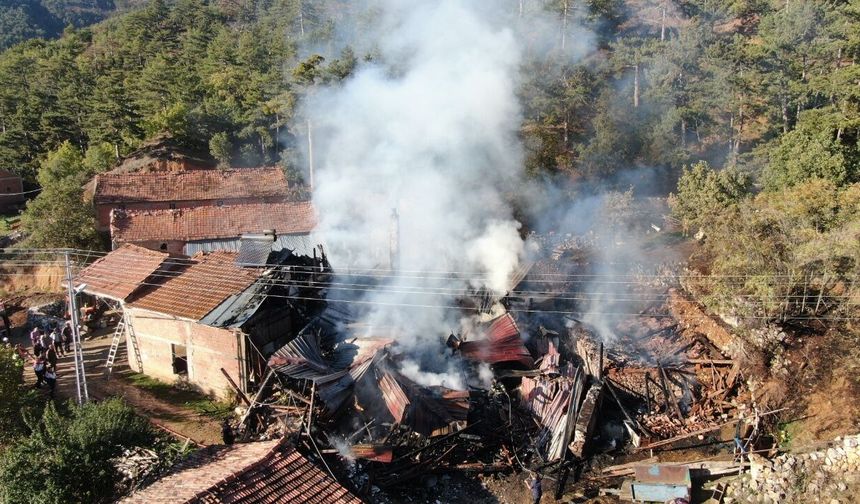 Taşköprü’de yangının bilançosu belli oldu: Ev kullanılamaz hale geldi