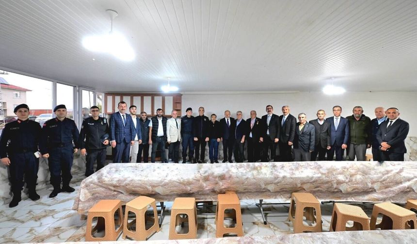 Vali Dallı, Taşköprü’de vatandaşların taleplerini dinledi