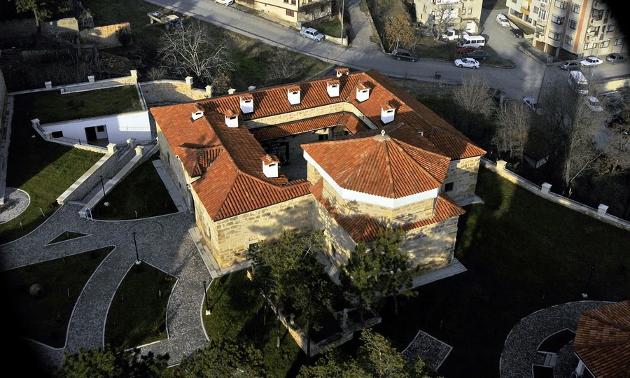 Cami Minaresinden El San.çarşısı