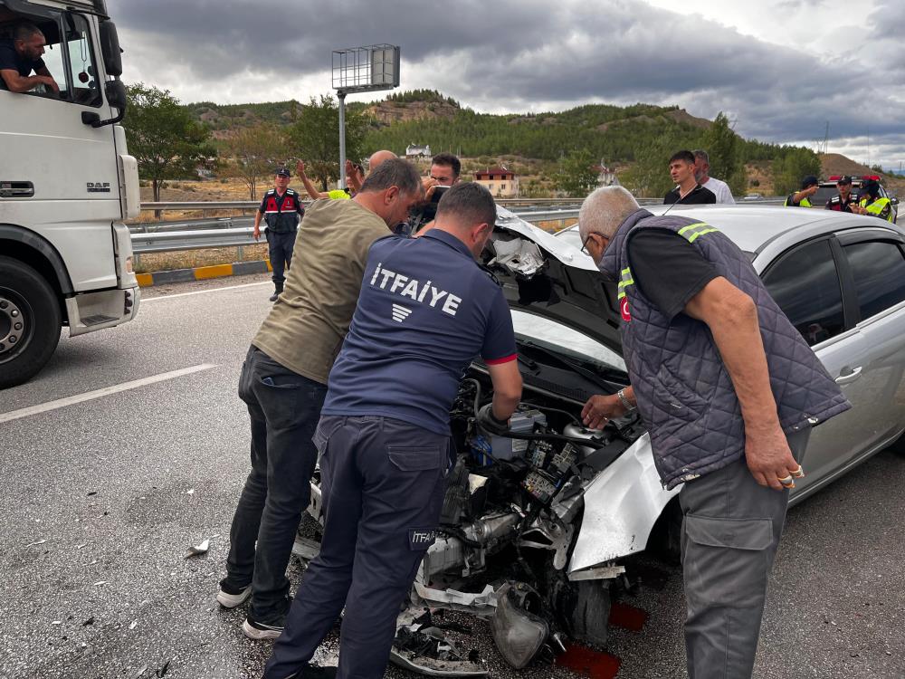 Kastamonu Tosya Trafik Kazasi Taskopru (4)