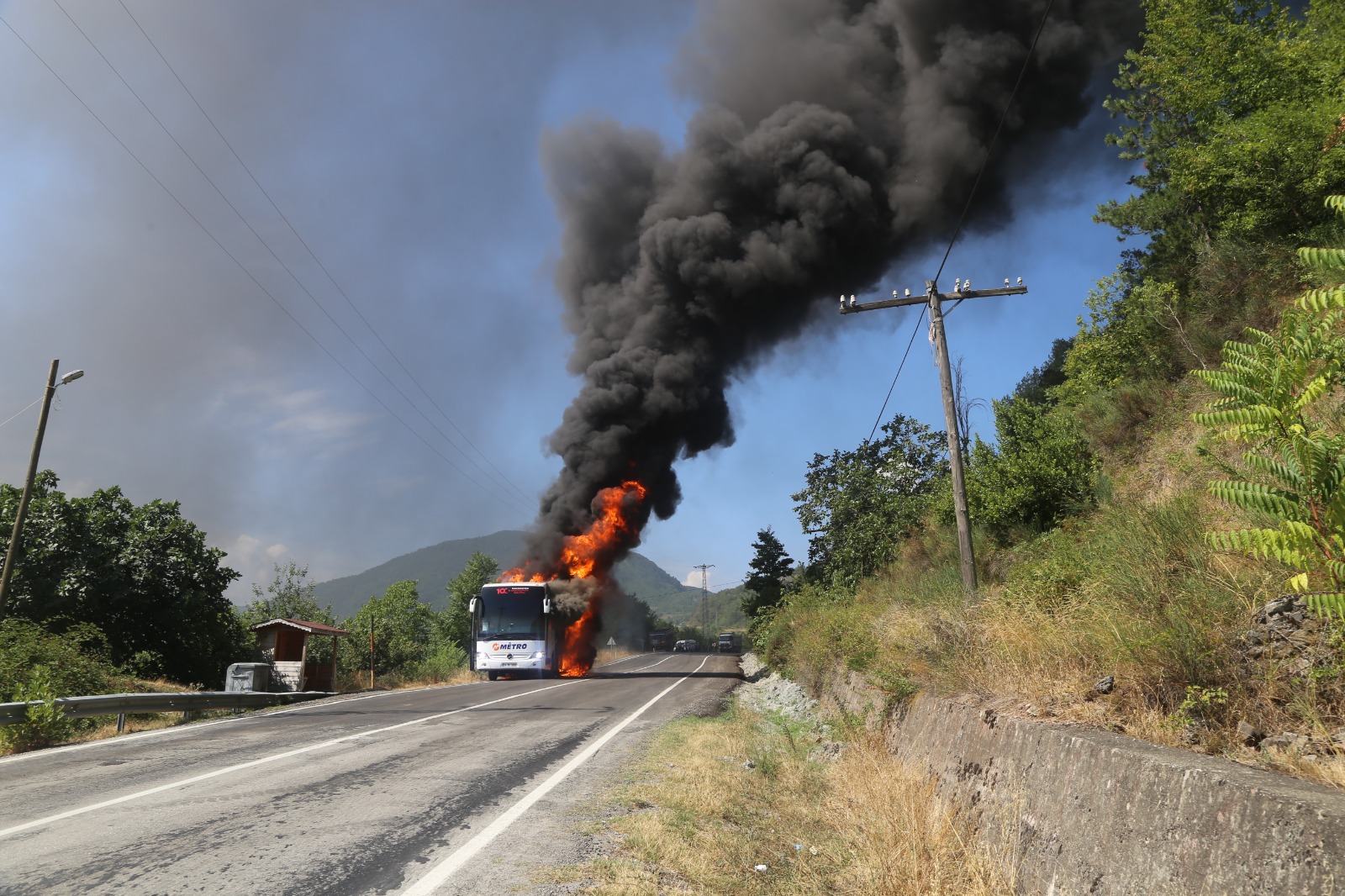 Kastamonu Yolcu Otobusu Yangin Inebolu 2024 Taskopru (2)