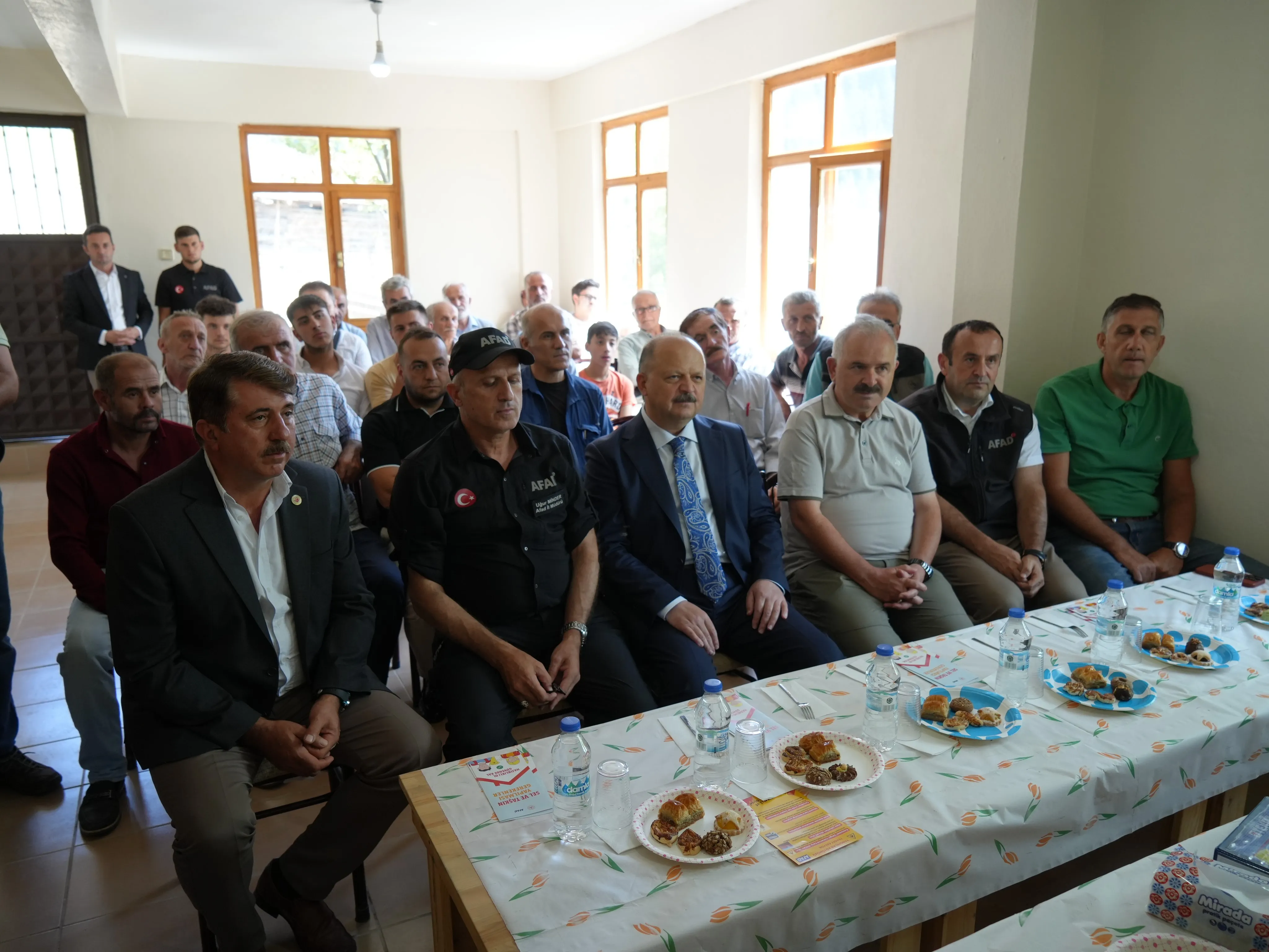 Köy Yangınlarıyla Mücadelede Eden Kastamonu'da Köy Köy Gezip Vatandaşları Eğitiyorlar (8)