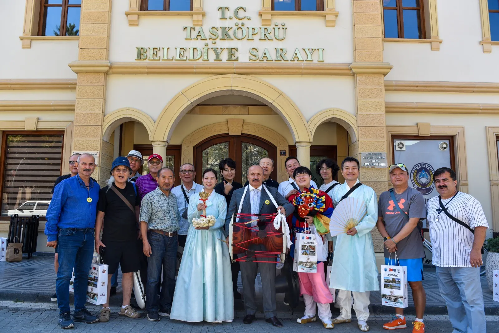 Güney Kore Ekibinden, Taşköprü Belediye Başkanı Arslan’a Ziyaret (5)