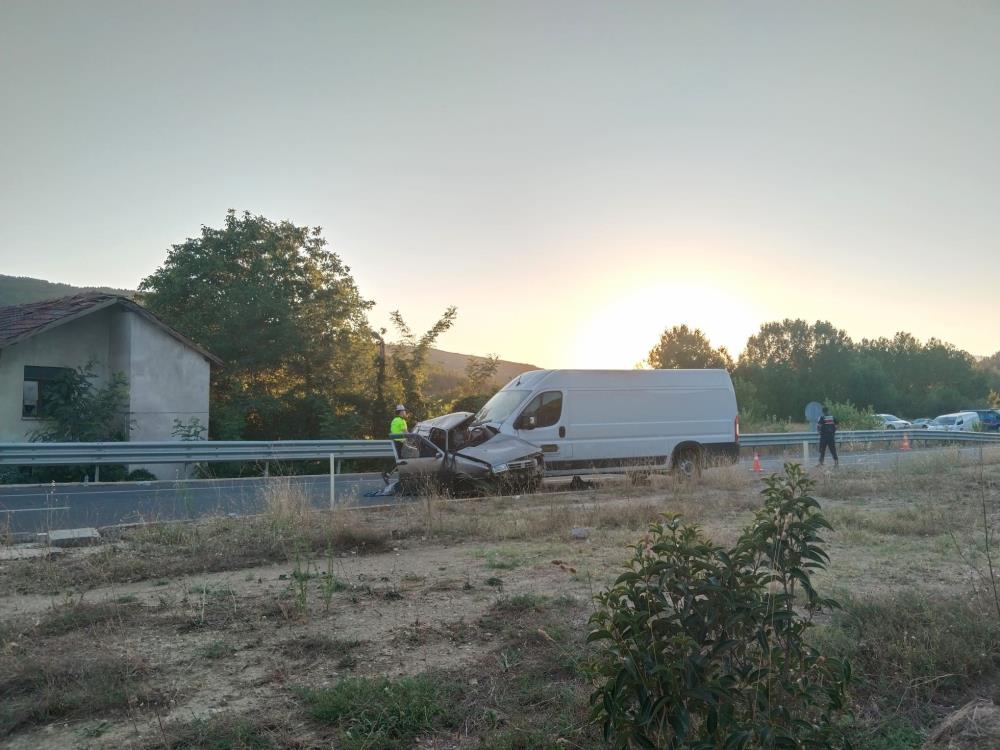 Karabuk Trafik Kazasi Kastamonu Feci Olu (2)