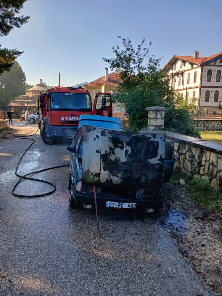 Kastamonu Daday Tofas Otomobil Yandi (3)