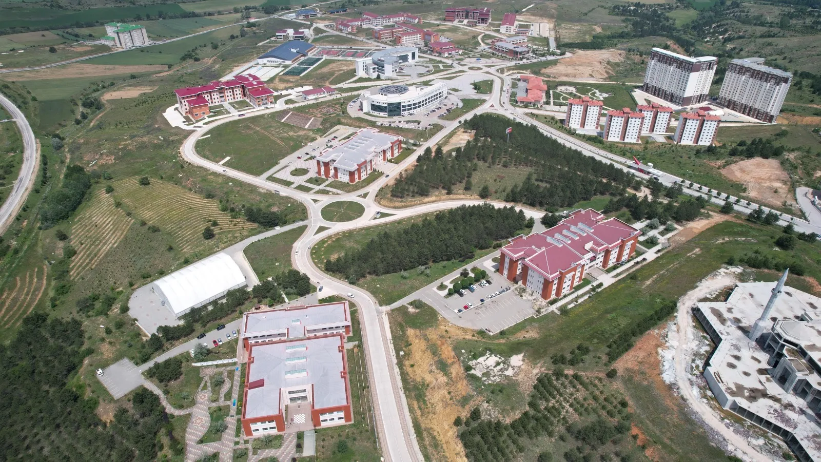 Kastamonu Üniversitesi 115 Üniversite Arasında 14. Sırada Yer Aldı