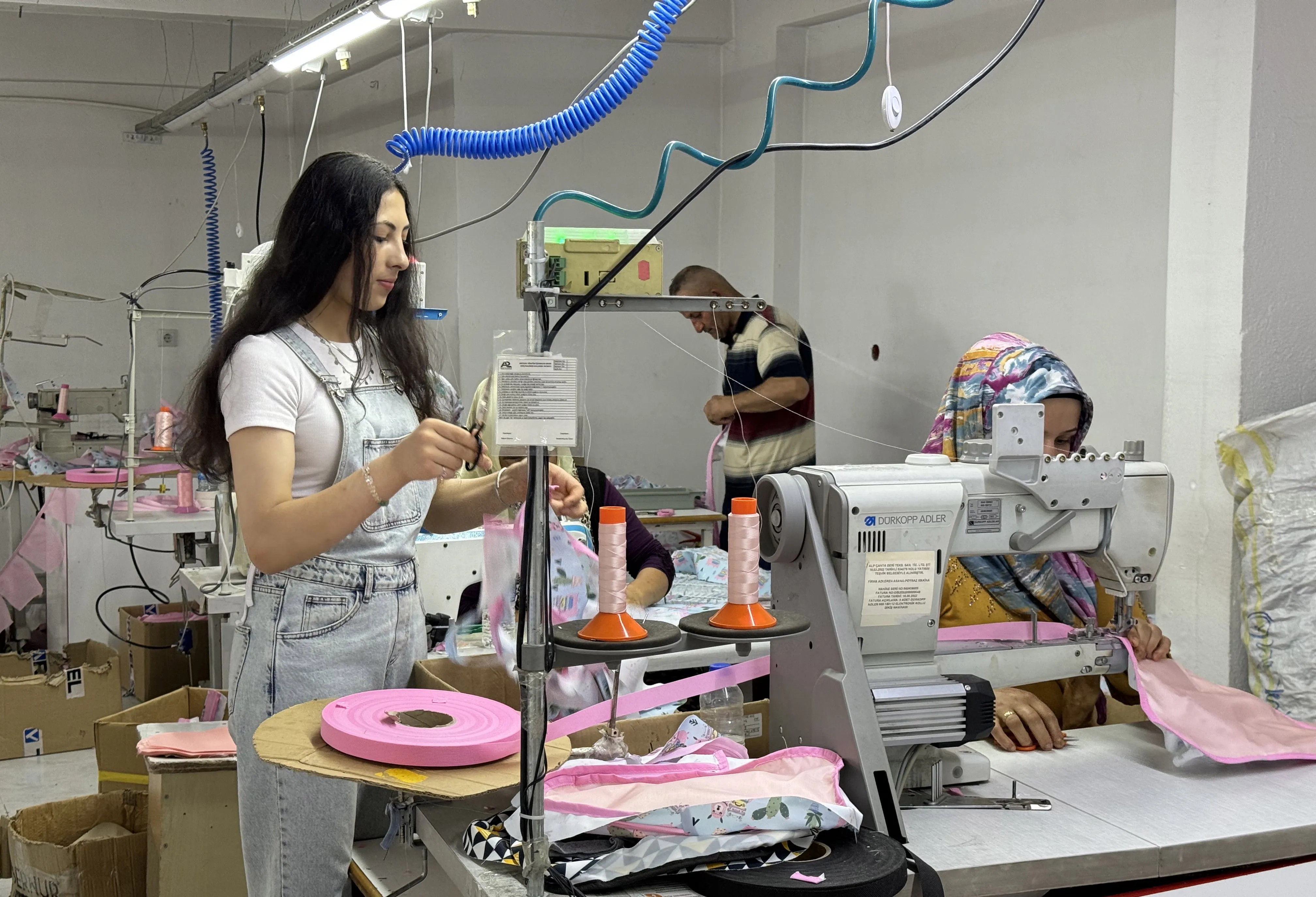 Kastamonu’da Garajını Tekstil Fabrikasına Çevirdi 50 Kişiye Istihdam Sağlıyor! (3)