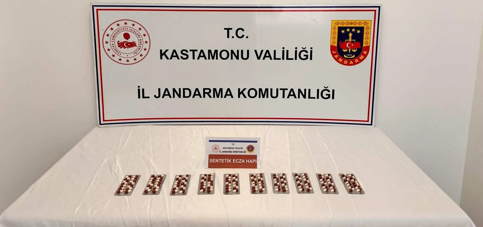 Kastamonu’da Uyuşturucu Tacirlerine Şok Operasyon! Jandarma 3 Ayrı Baskın Düzenledi