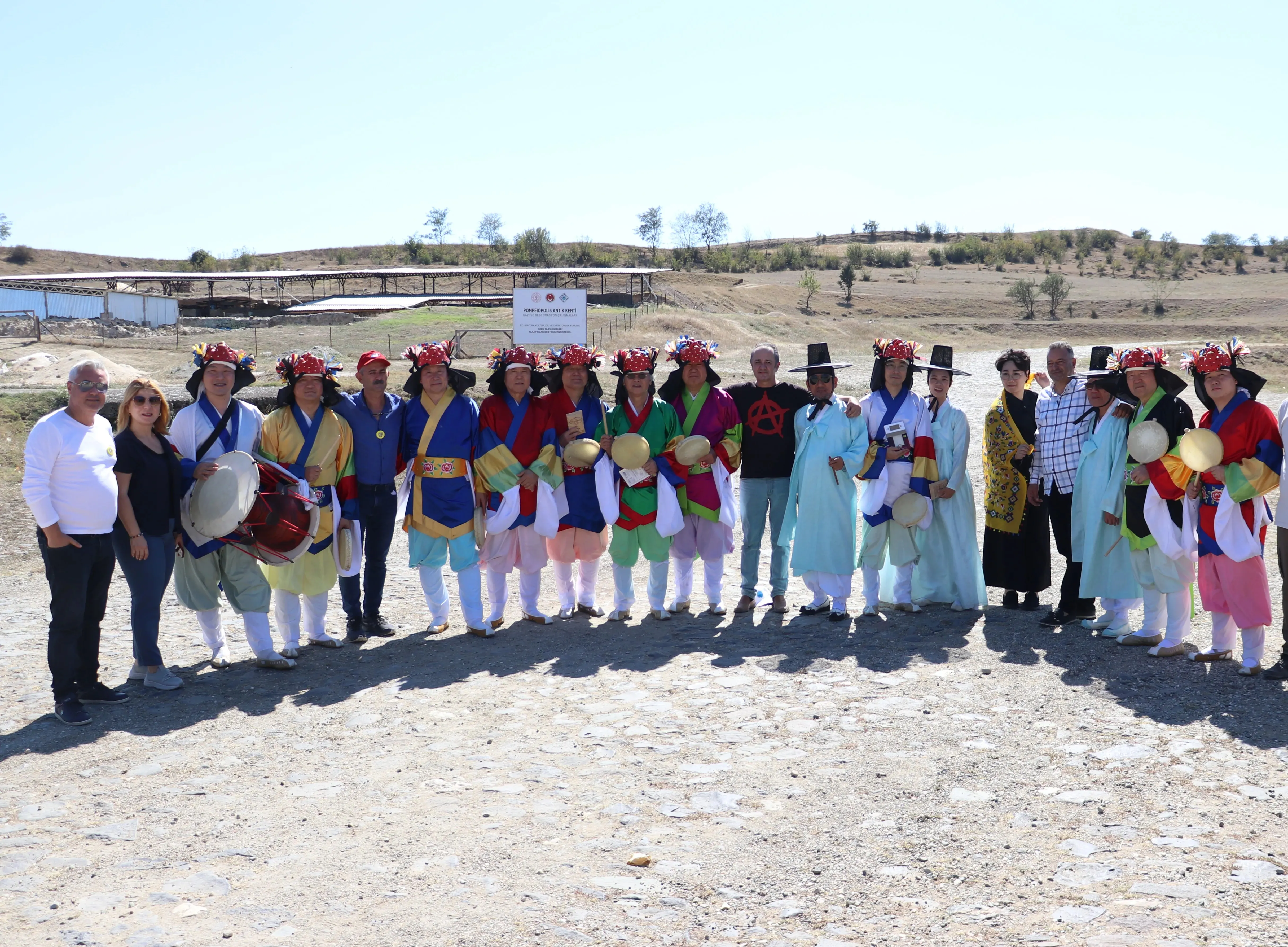 Taşköprü Pompeiopolis Antik Kenti, Güney Kore'den Gelen Dans Ekibinin Gösterisiyle Renklendi (5) 4