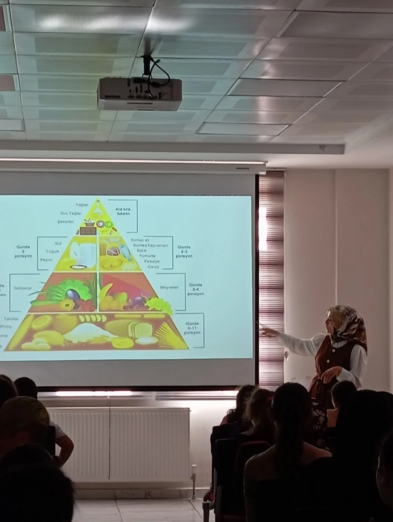 Taşköprü’de Vatandaşlara Çağın Sorunlarına Karşı Eğitim Verildi (2)