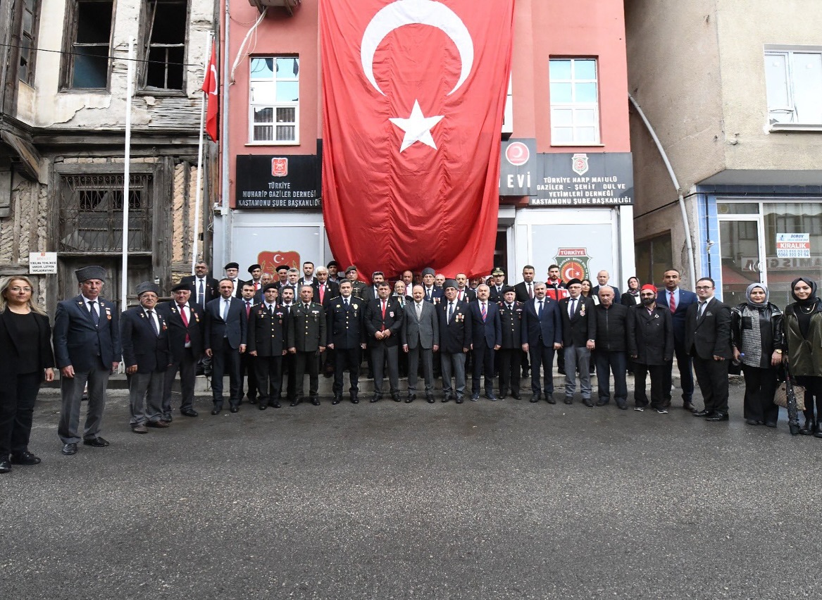 Gazi Kastamonu Vali Toren (5)