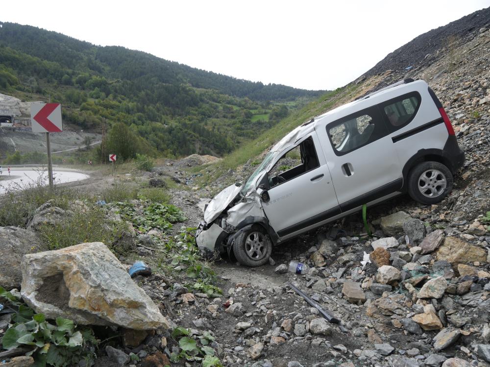 Kastamonu Bostan Koyu Trafik Kazasi Yarali (5)