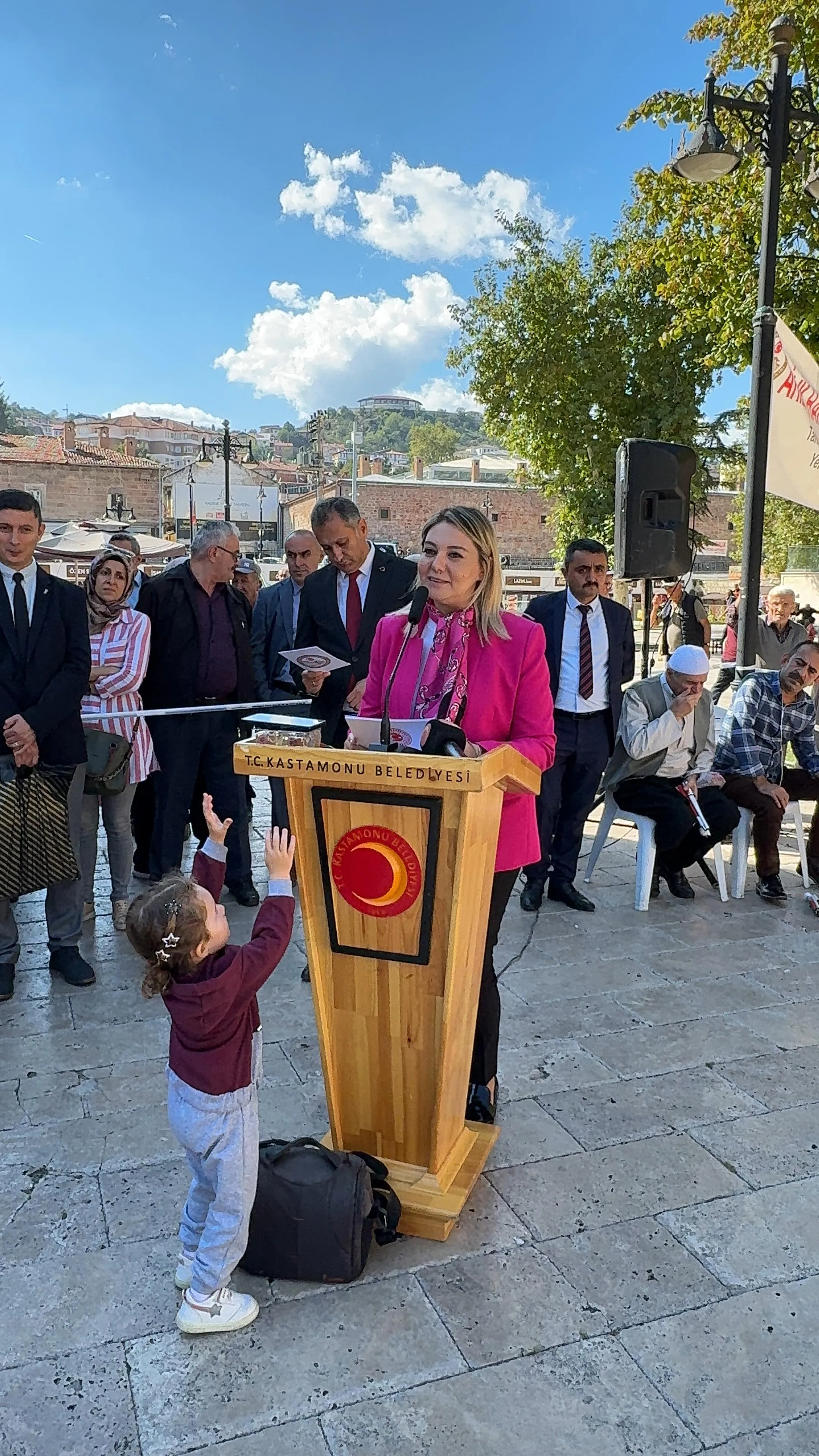 Kastamonu Milletvekili Ekmekci 'Esnaf Güldüğünde Şehir Güler' 3