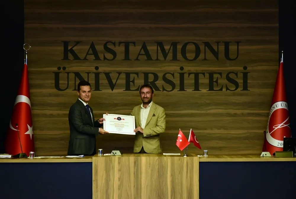 Kastamonu Üniversitesi'nde Senato Toplantısı Yapıldı Ödüller Dağıtıldı! 6