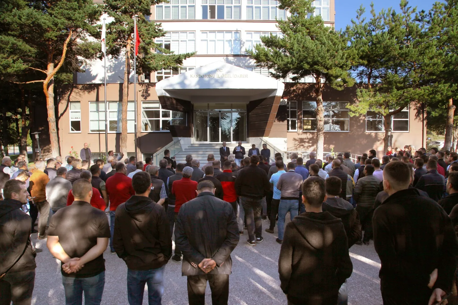 Kastamonu Yol İş Sendikası 'Bozulan Ekonominin Bedelini Biz Ödemeyeceğiz' 7