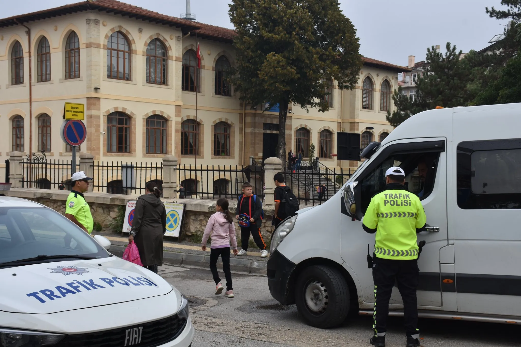 Kastamonu'da 412 Servis Denetlendi 12 Cezai Işlem Uygulandı, 1 Araç Trafikten Men Edildi! 4