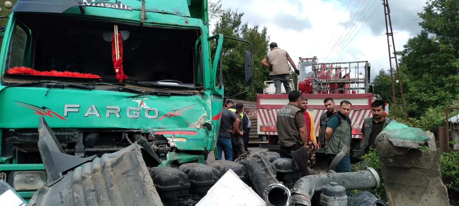 Kastamonu'da Kaza! Beton Mikseri Ile Kamyon Çarpıştı! 2 Yaralı 4