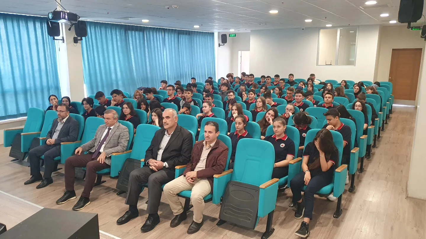 Kastamonu'da Öğrencilere 'Hz. Peygamber Ve Şahsiyet İnşası' Konferansı Düzenlendi! 1