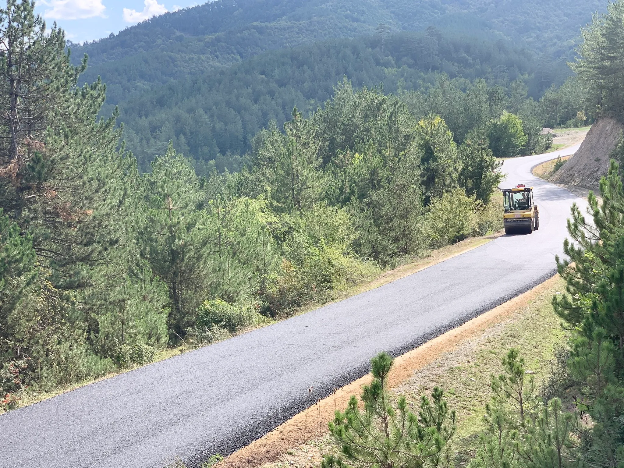 Kastamonu’nun Köy Yolları Yenileniyor Asfalt Ve Parke Çalışmaları Başladı! 1