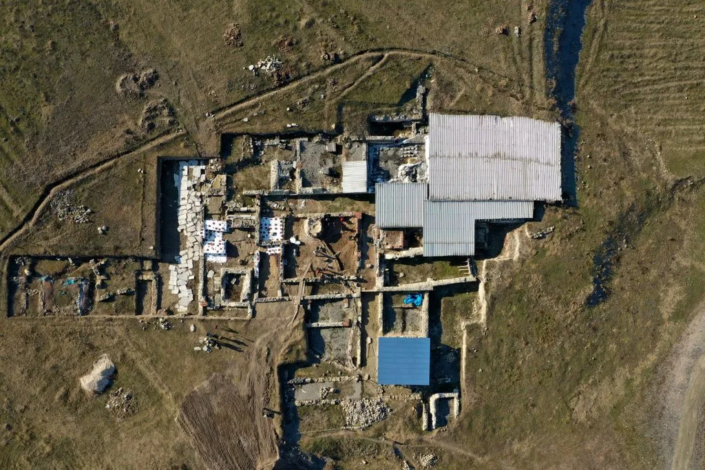 Pompeiopolis Antik Kenti’nin Simgesi Tanrıça Azize Mozaiği (4)