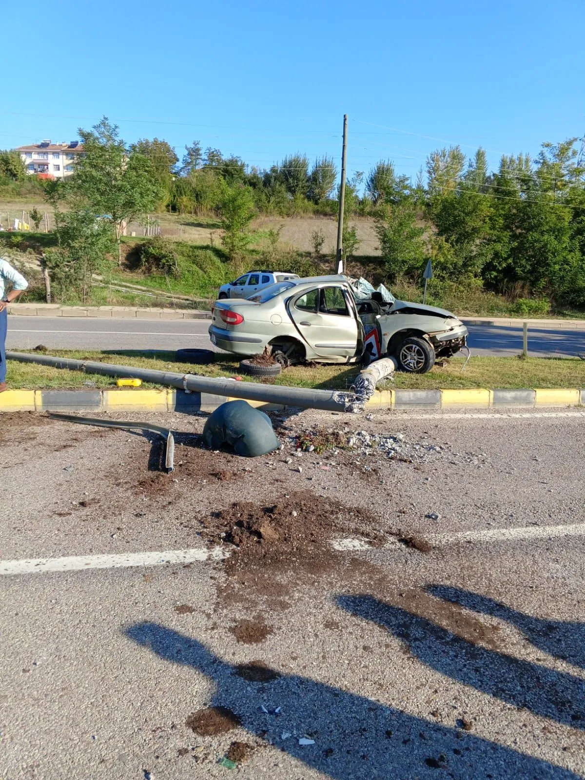 Taşköprü’de Feci Kaza! Kontrolden Çıktı Elektrik Diğerine Çarparak Durabildi! (5)