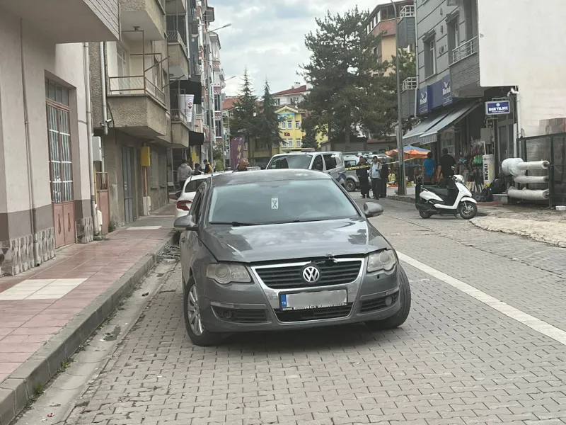 Taşköprü'de Kavga! Kurşunlar Araca Isabet Etti! 3