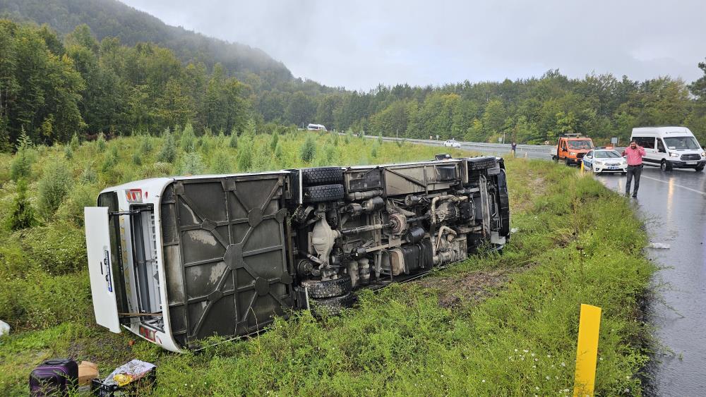 Zonguldak Bartin Yolcu Otobusu Kaza (2)