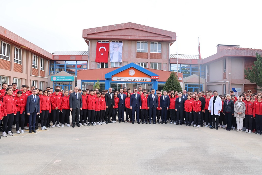 Gençlik Ve Spor Bakan Yardımcısı Dr. Enes Eminoğlu Kastamonu Spor Lisesi (3)