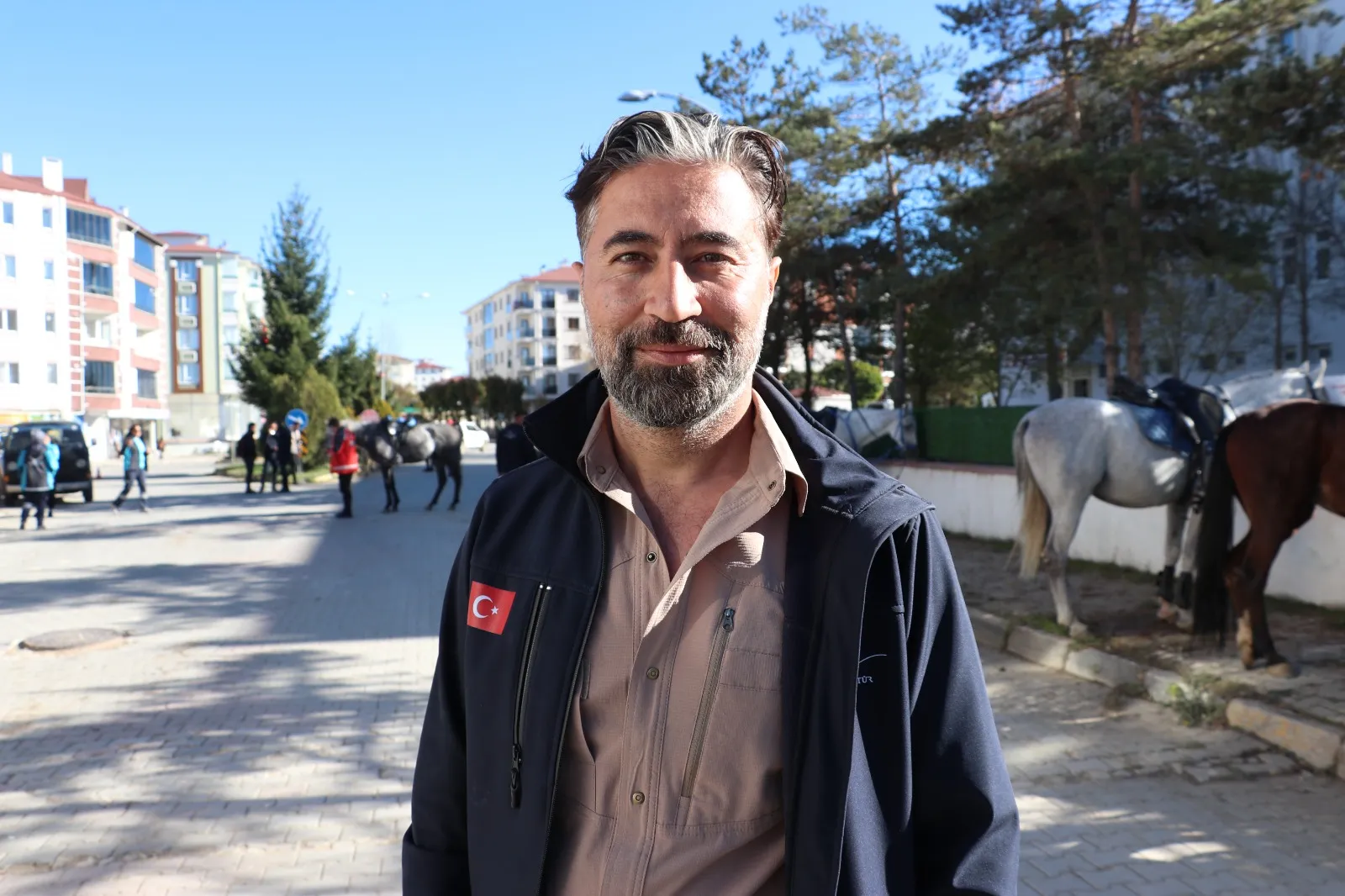 İstiklal Yolu'nu Atlarla Geçtiler 1