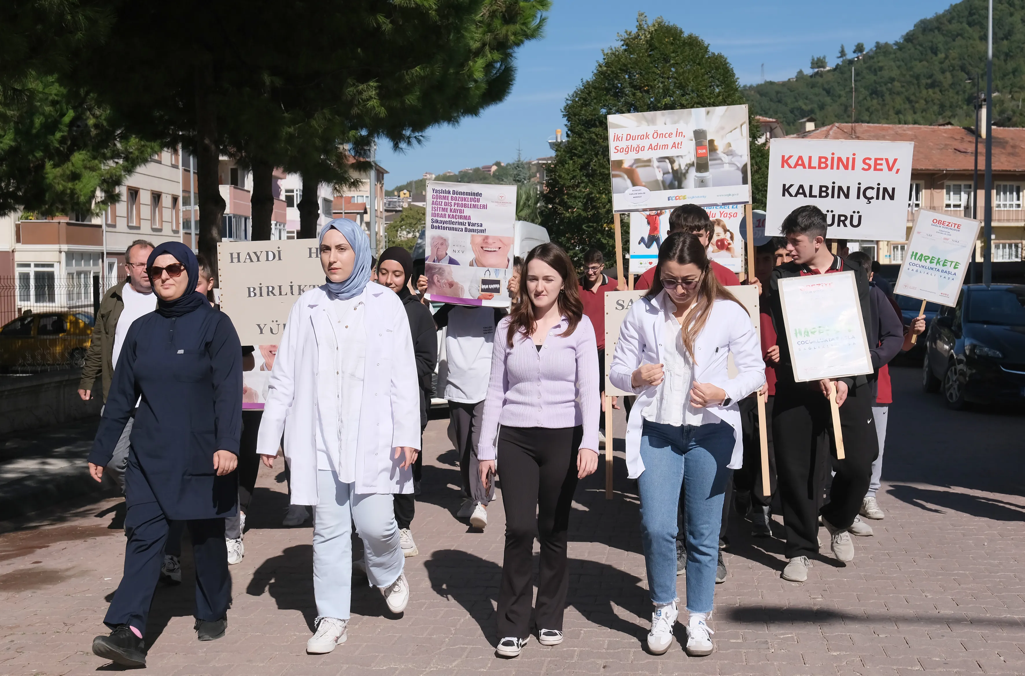 Kastamonu'da 'Dünya Yürüyüş Günü' Rüzgarı Esti 2