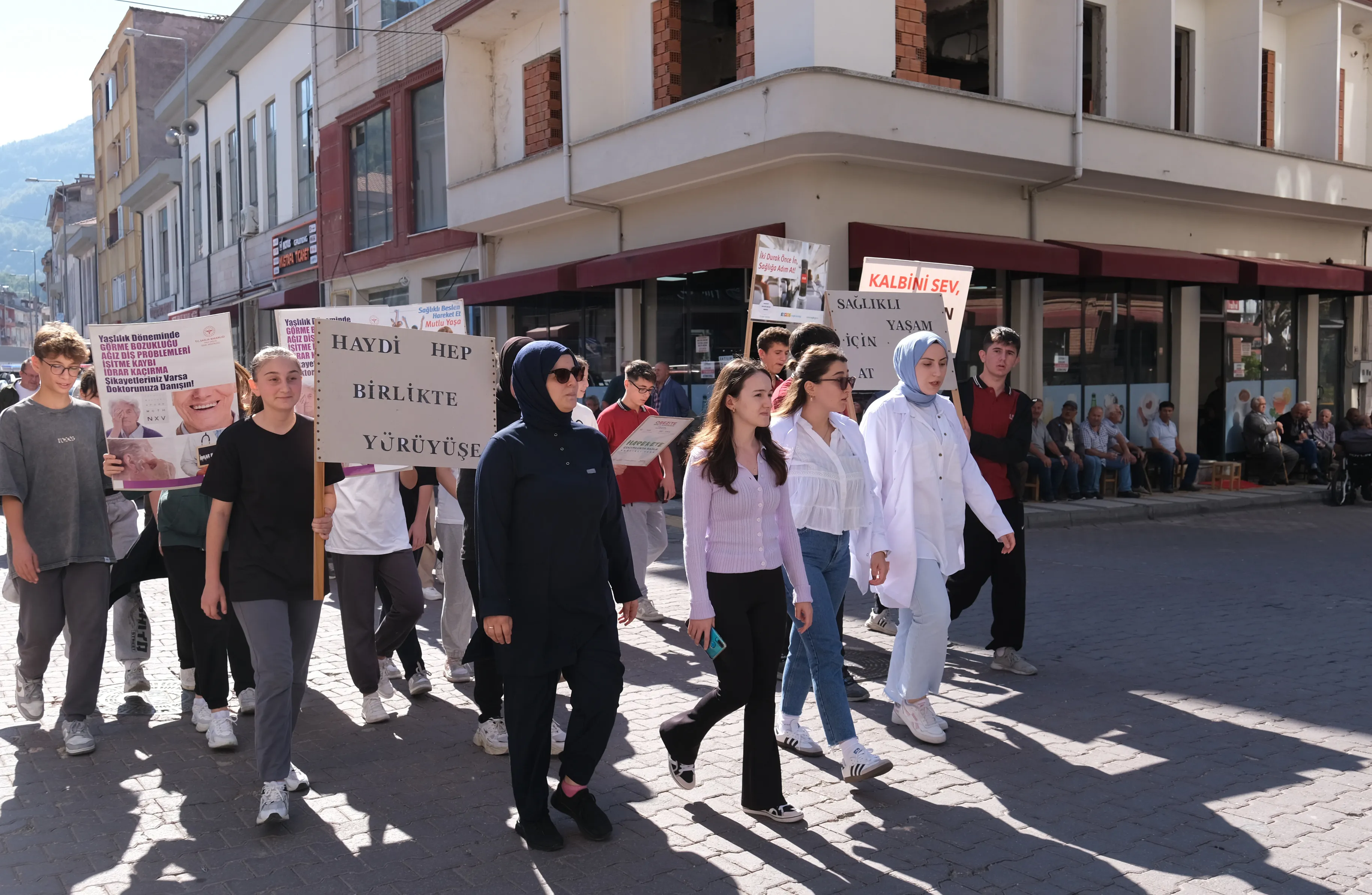 Kastamonu'da 'Dünya Yürüyüş Günü' Rüzgarı Esti