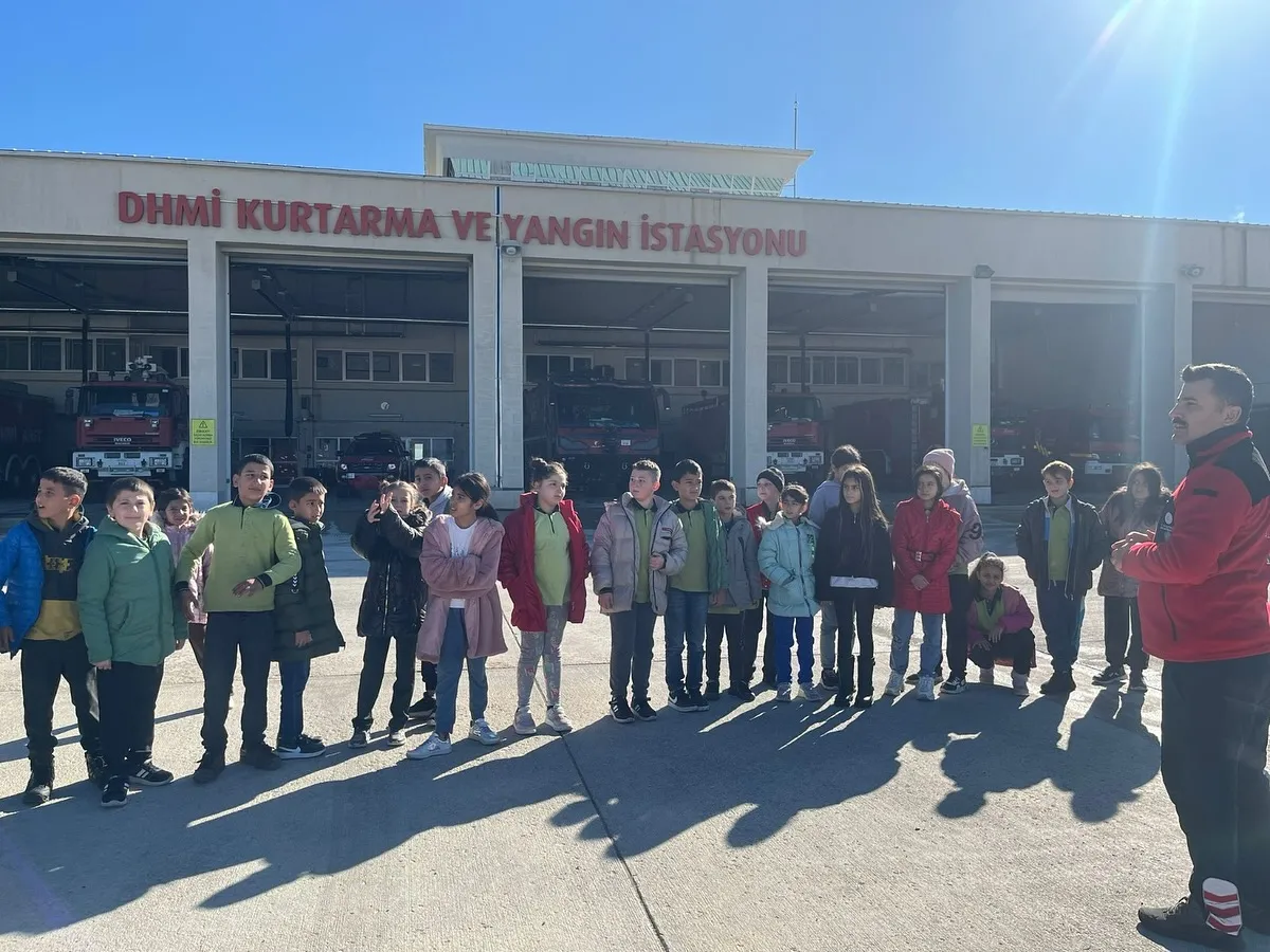 Kastamonu'da Gökyüzünün Kapıları Açıldı Öğrenciler Hayran Kaldı! 6