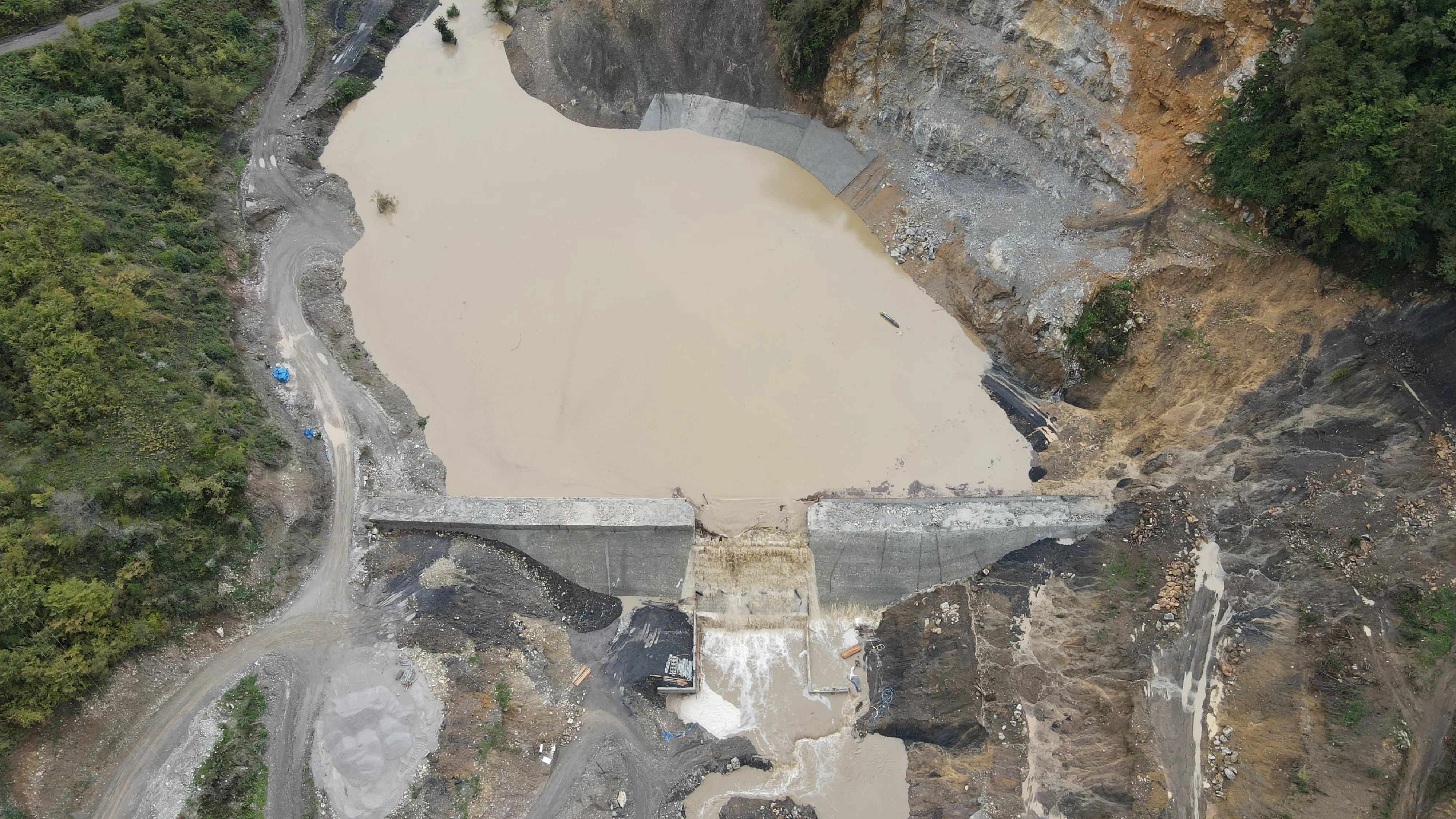 Kastamonu'da Gölet Inşaatı Sel Sularına Teslim Oldu Dron Ile Görüntülendi! 8