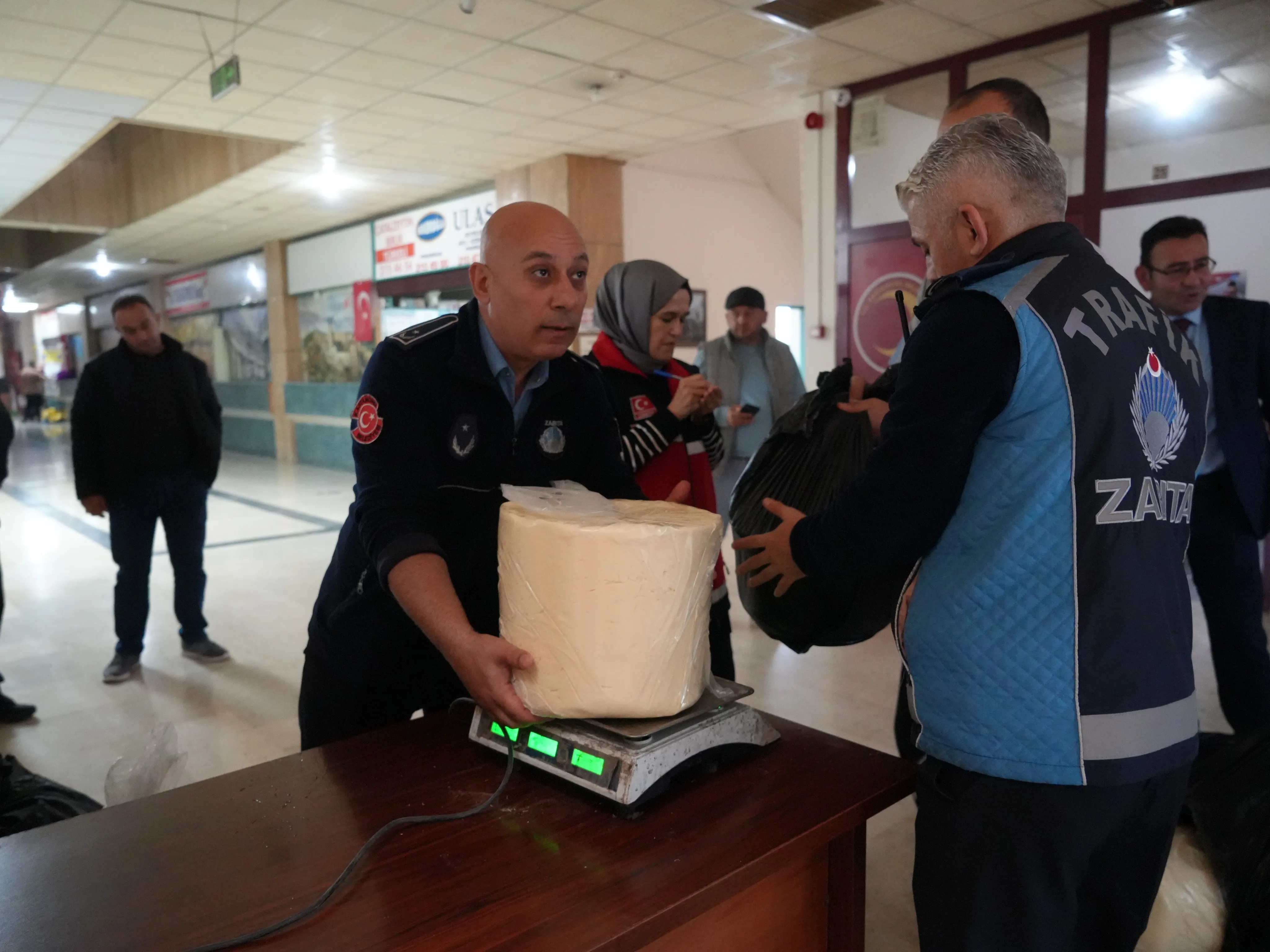 Kastamonu’da Kaçak 750 Kilogram Burgulu Peynir Ile Bin 150 Kilogram Tereyağı Ele Geçirildi 5