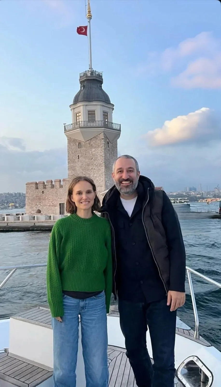 Oscar'lı Yıldız Natalie Portman İstanbul’da! Ünlü Oyuncu Kız Kulesi’nde Görüntülendi 1