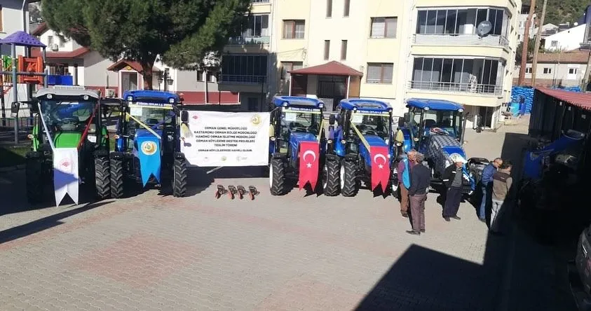 Hanönü'de 6 Traktör, 11 Motorlu Testere Ve 2 Tomruk Çekme Vinci Teslim Edildi! 2