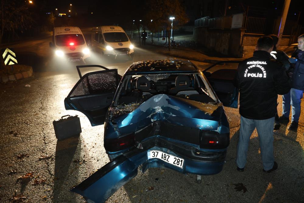 Kahramanmaraş Kastamonu Plakalı Otomobil Polis (2)