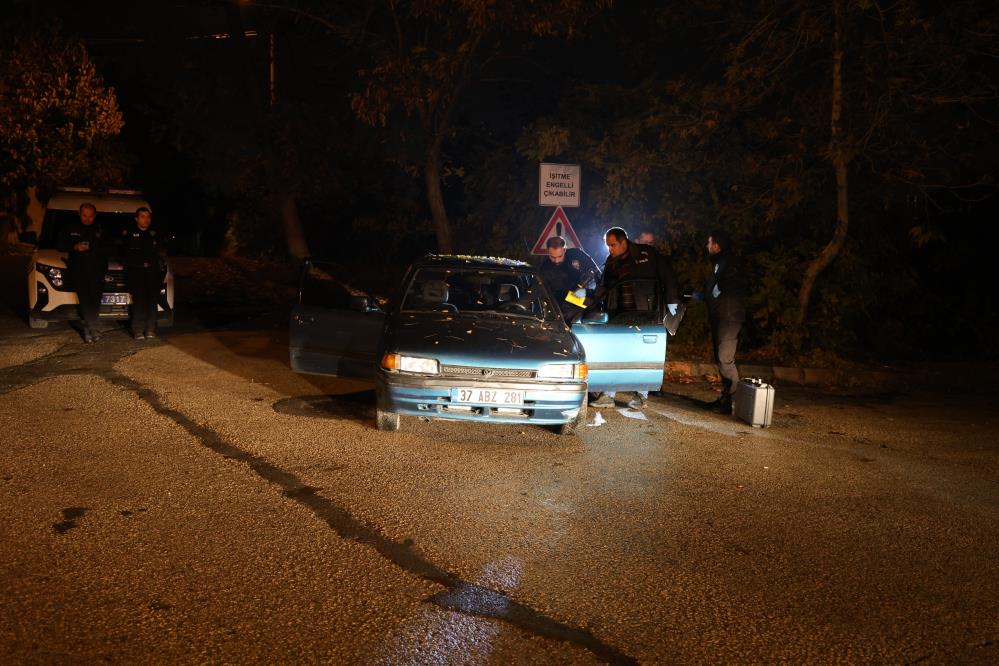 Kahramanmaraş Kastamonu Plakalı Otomobil Polis (5)