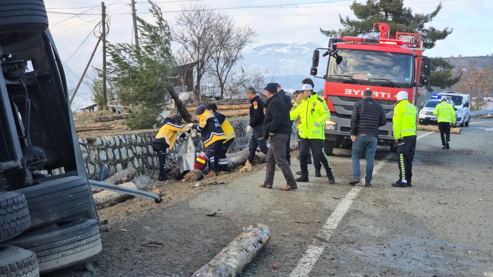 Karabük Bartın Kamyon Tomruk (2)