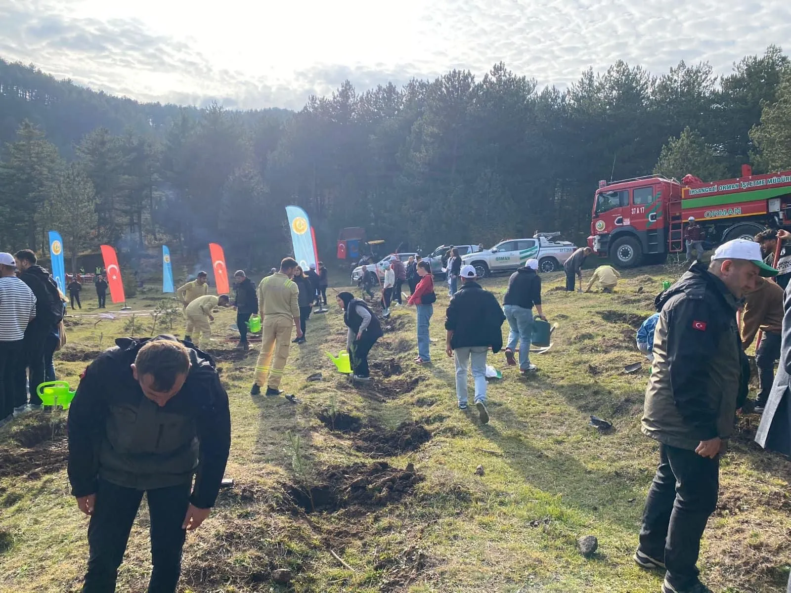 Kastamonu Geleceğe Nefes Oluyor 19 Ilçede 15 Bin Fidan Dikildi! 13