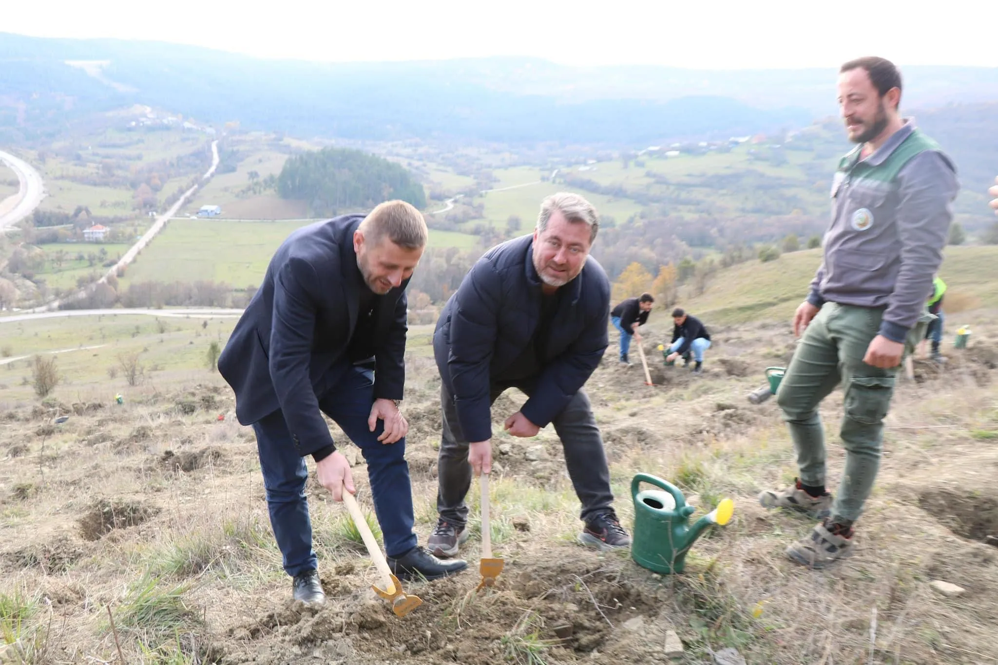 Kastamonu Geleceğe Nefes Oluyor 19 Ilçede 15 Bin Fidan Dikildi! 15