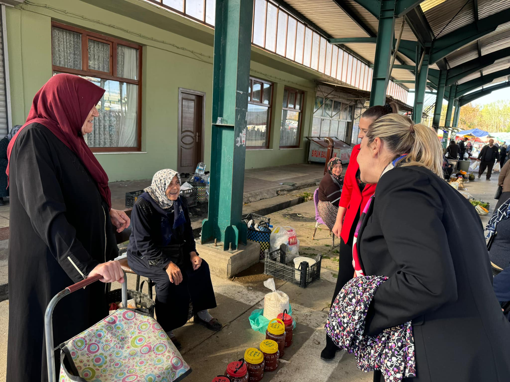 Kastamonu Milletvekili Serap Ekmekci Cuma Pazarı (10)