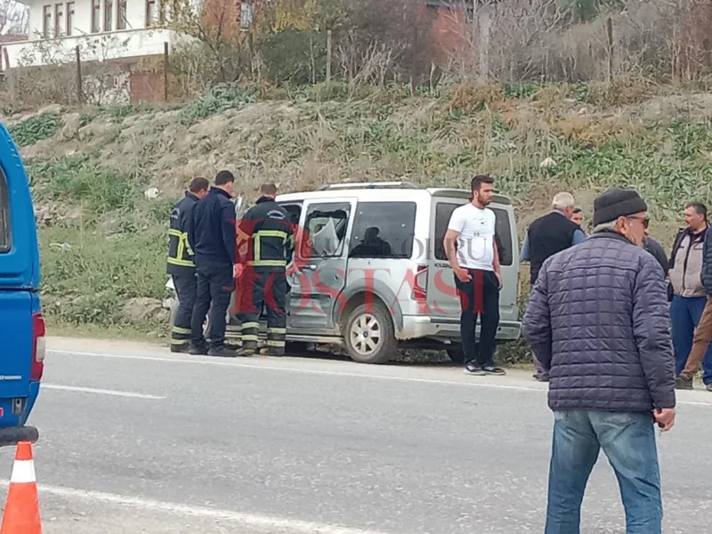 Kastamonu Taşköprü Yolunda Kaza 3 Kişi Yaralandı! 2